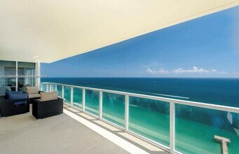 Building Photo - 16699 Collins Ave