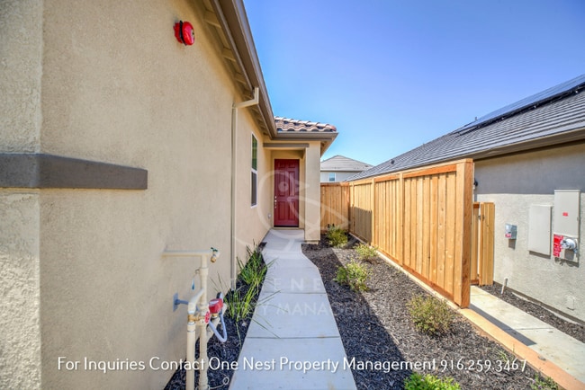 Building Photo - 250 Martos Ct