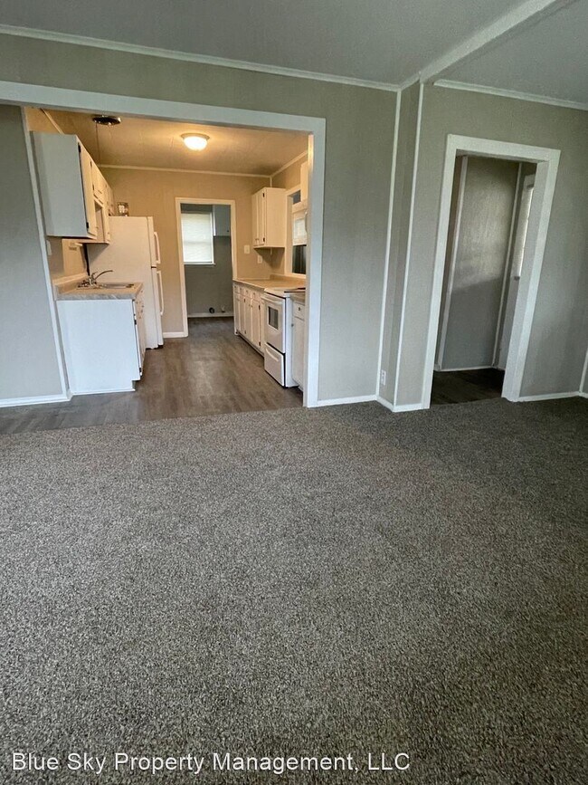 Building Photo - 3 br, 1 bath House - 3114 W Devon