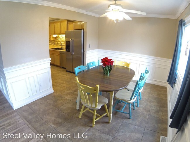 Building Photo - 4620 Rush Cir