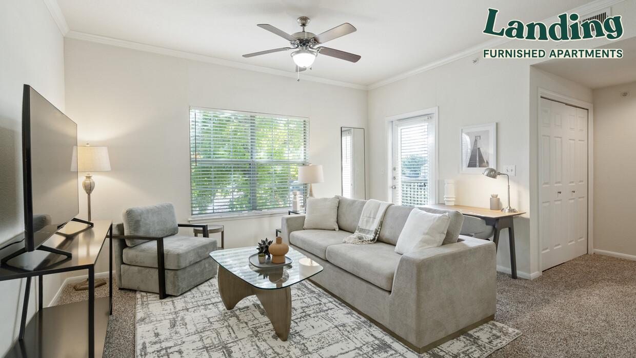 Foto principal - 901 Lakeside Cir