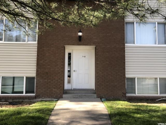Building Photo - 265 E 8880 S