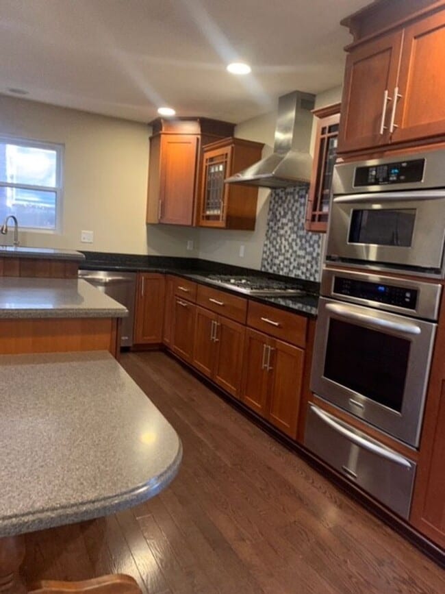 Absolutely Stunning Single Family in Bloomfield! - Absolutely Stunning Single Family in Bloomfield! House