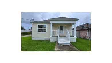 Building Photo - 2121 Montesquieu St