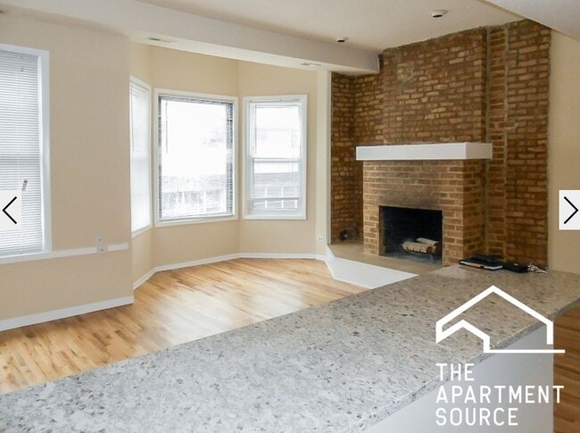 Building Photo - 2523 N Lincoln Ave