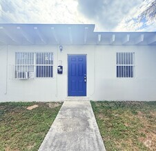 Building Photo - 1017 SW 8th St