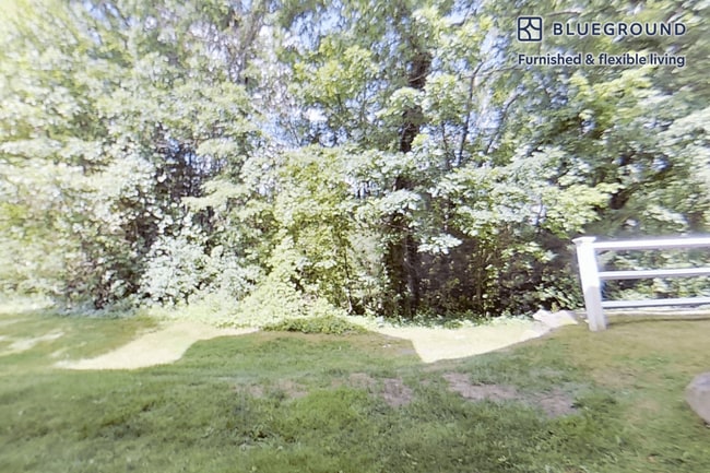 Building Photo - 200 Avalon Dr