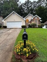 Building Photo - 717 Shore Dr