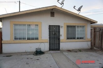 Building Photo - 155 4th Pl