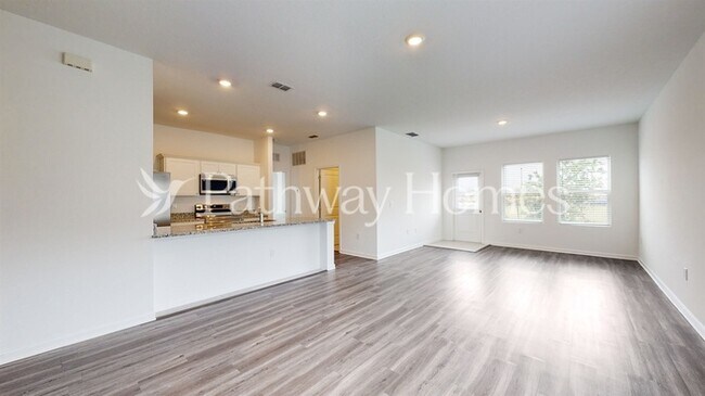 Building Photo - 2757 Granville Dr