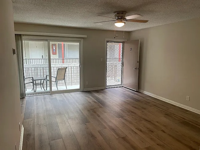Foto del edificio - 20360 Anza Ave