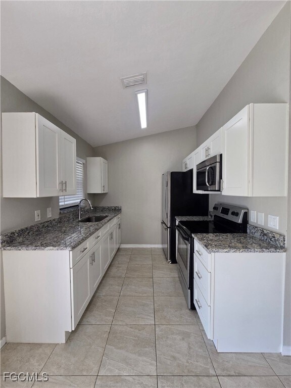 Foto del edificio - 4815 Triton Ct E