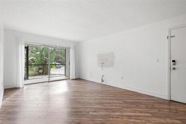 Building Photo - 3223 S Beneva Rd