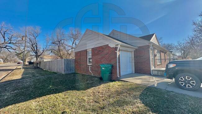 Foto del edificio - 1258 N Crestway St