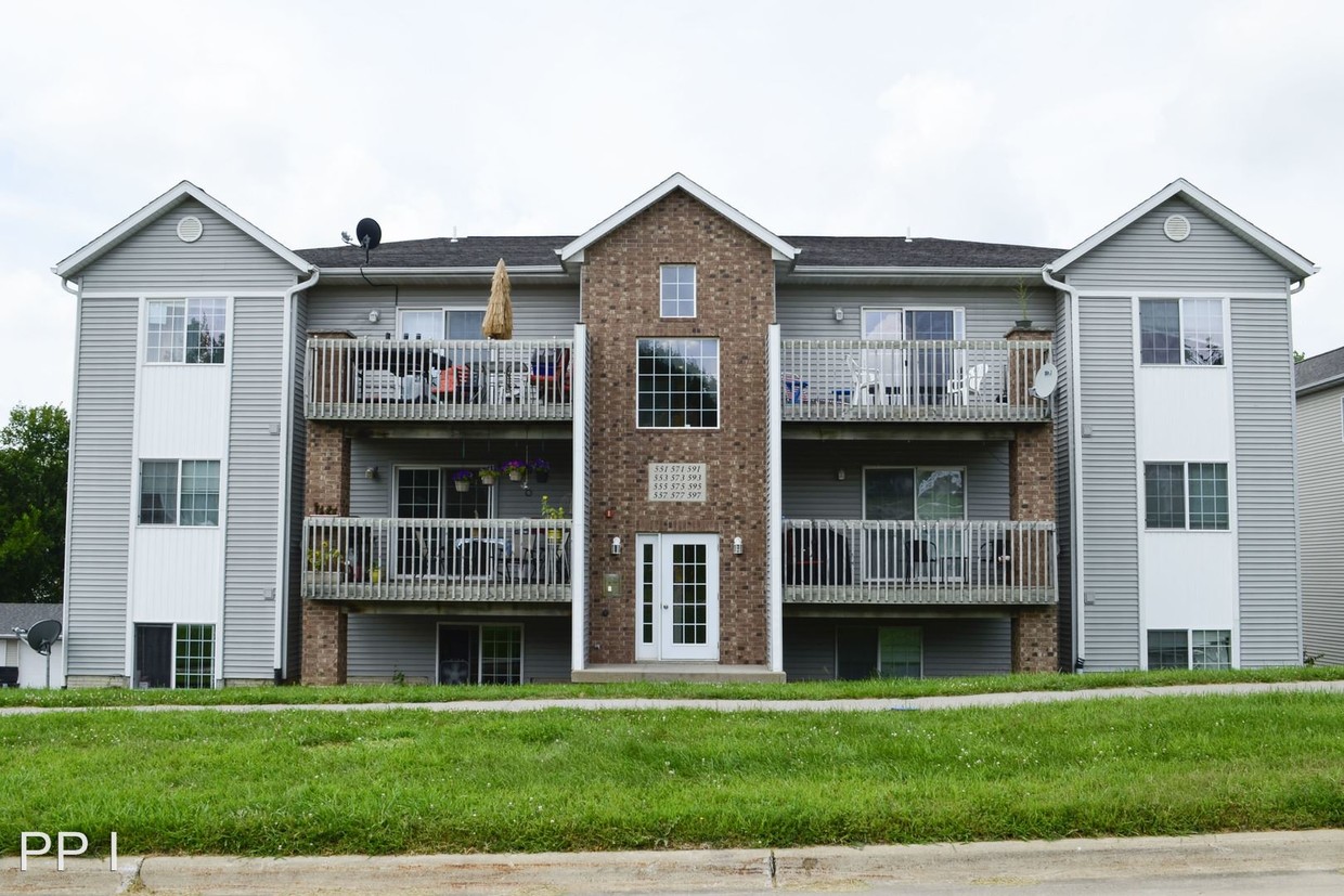 Tiffin Apartments