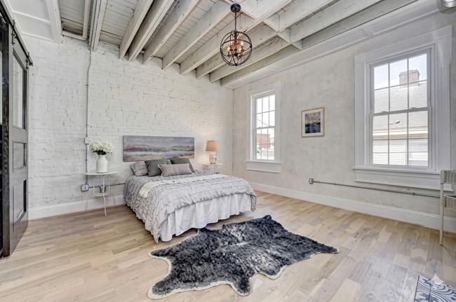 Building Photo - Luxury Home - Lawrenceville