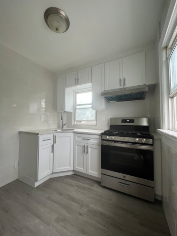 Foto del edificio - 162-25 77th Ave