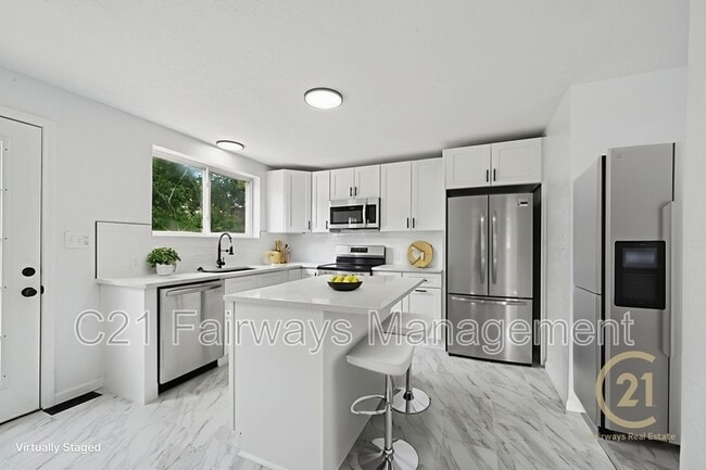 Building Photo - 1004 Government Rd