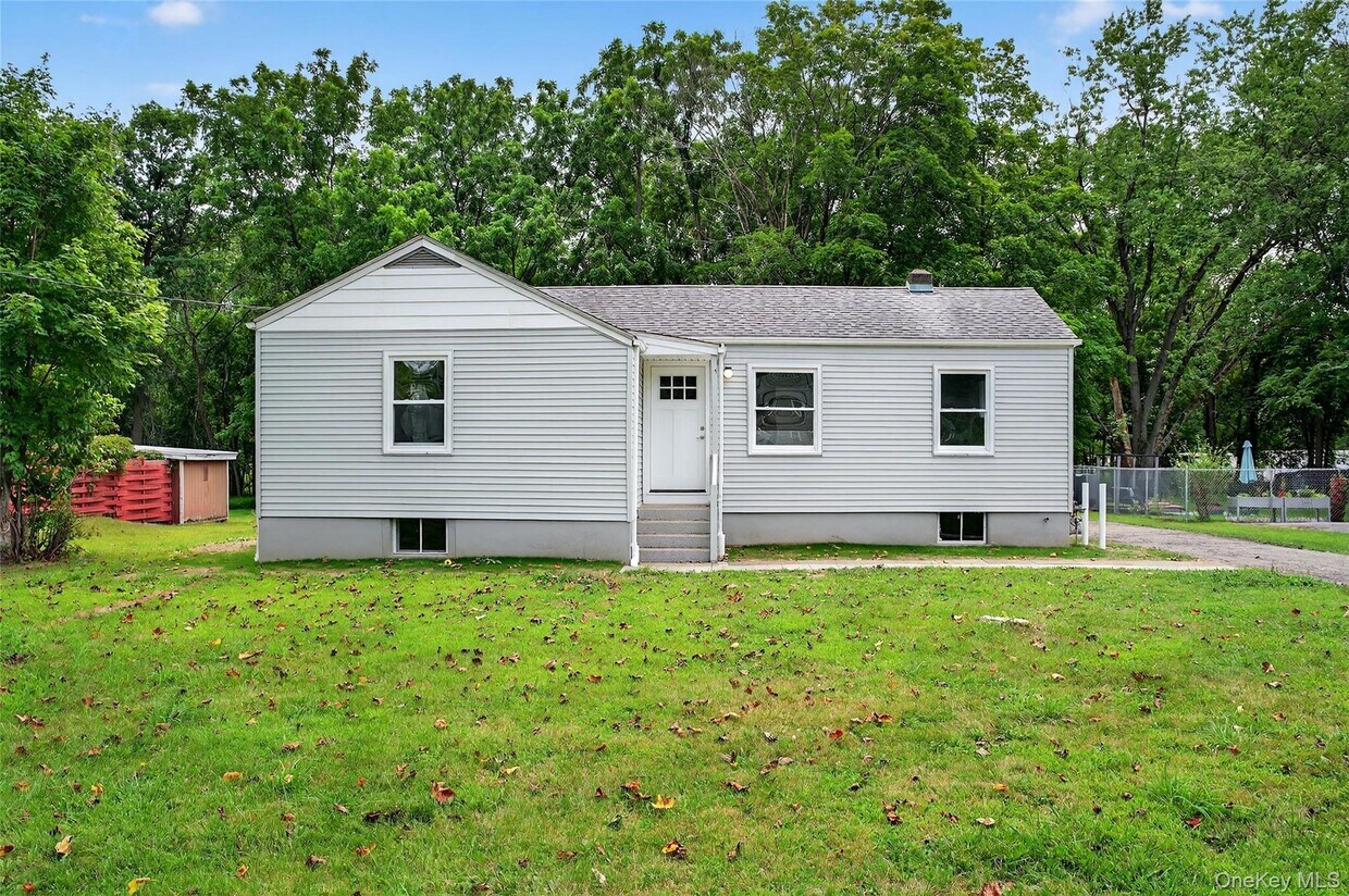 Foto principal - 171 E Main St