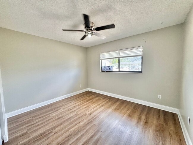 Foto del edificio - 1814 3rd St SE