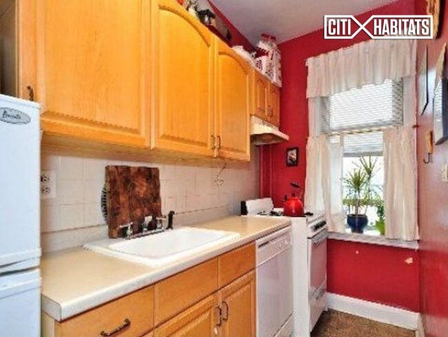 Foto del edificio - 4842 44th St