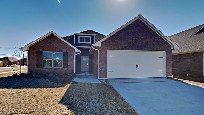 Building Photo - Beautiful 4 Bedroom 2 Bathroom Home in Pie...