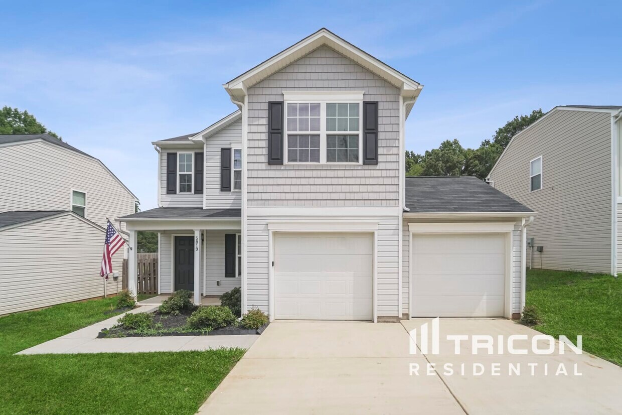 Foto principal - 5819 Hewitt Dr