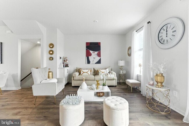 Foto del edificio - 406 Honeyberry Ln
