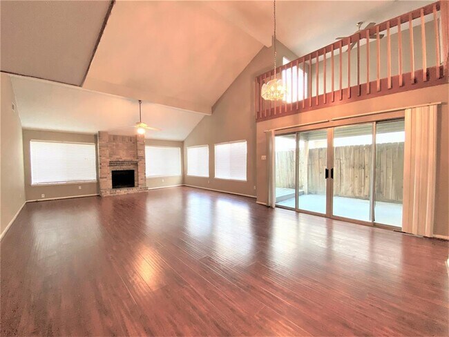 Foto del edificio - 12826 Ashford Creek Dr