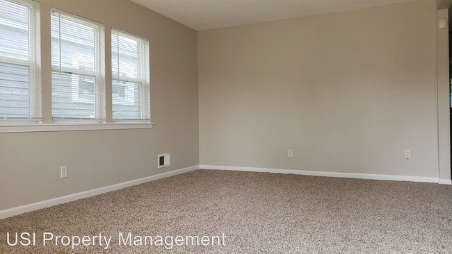 Building Photo - 3 br, 1 bath House - 538 S. Temple Ave.