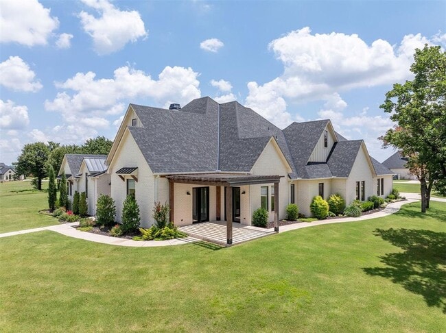 Building Photo - 4716 Moulin Rd