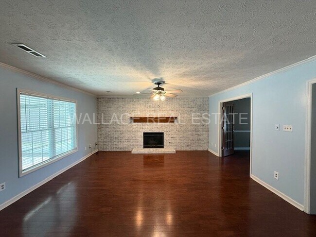 Foto del edificio - HARDIN VALLEY:  3 BEDROOM, 2.5 BATH IN BRI...