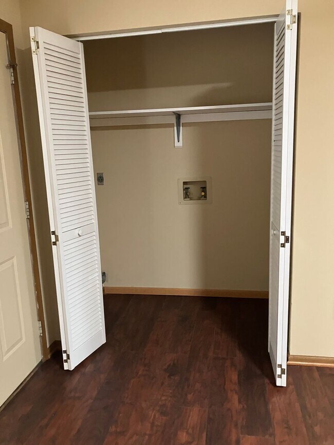 Foto del edificio - 2-Bedroom Townhome in Troy, OH - Available...