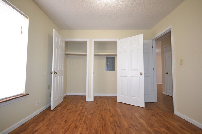 Foto del edificio - Greenfield Apartments