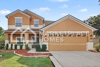 Building Photo - 4014 SW 51st Ct