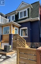 Building Photo - 1253 Gerrard St E