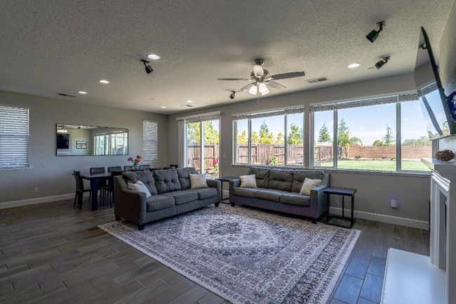 Building Photo - 1722 Timbrel Way