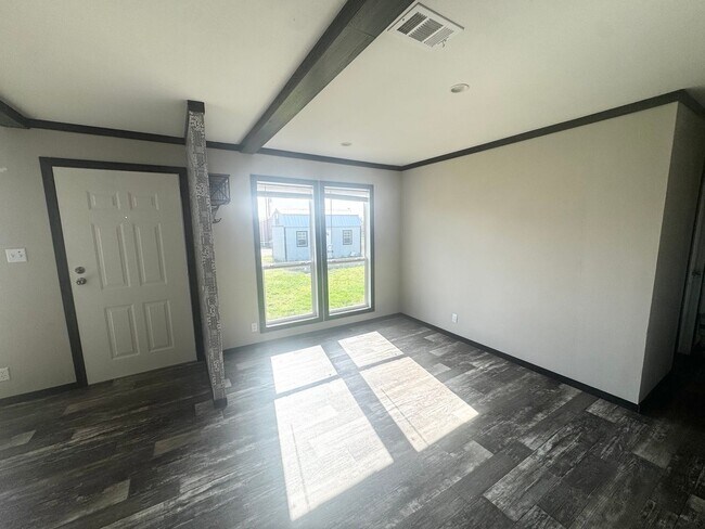 Building Photo - 3 Bedroom 2 Bathoom Ready to Rent in Odessa