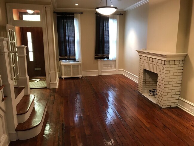 Sala de estar - 1518 S 13th St