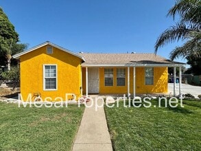 Building Photo - 16059 Iris Dr
