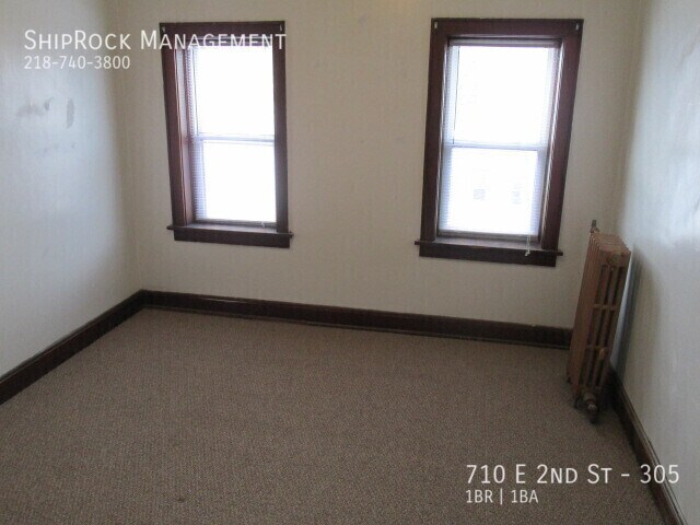 Foto del edificio - 710 E 2nd St