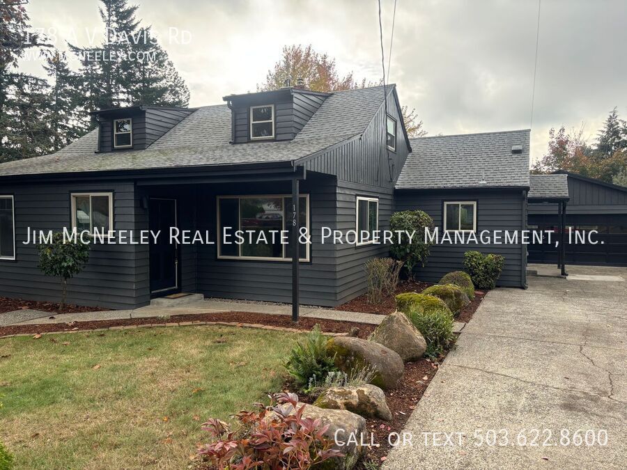 Foto principal - 178 A V Davis Rd