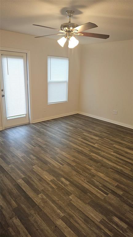 Building Photo - 15740 Del Norte Dr