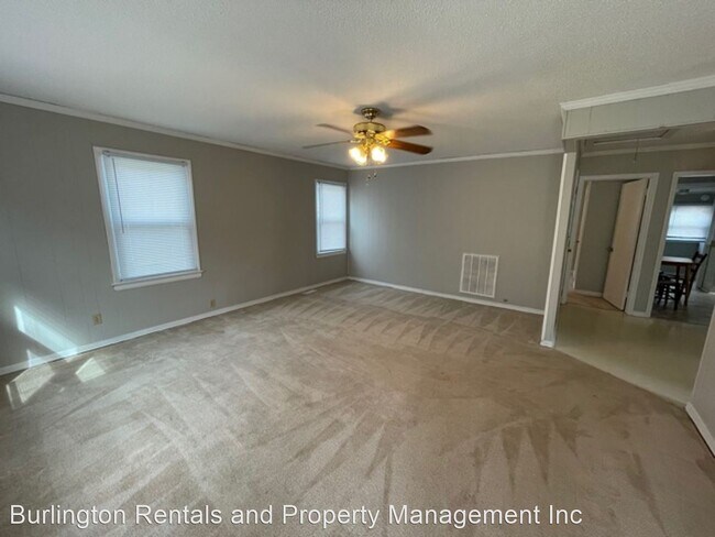 Building Photo - 2 br, 1 bath House - 882 Market Street