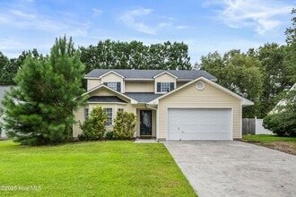 Building Photo - 107 Chestnut Ct