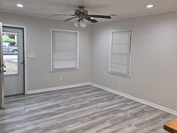 Foto del edificio - 126 Woodward Ct