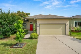 Building Photo - 9909 Dalliance Ln