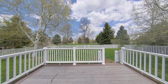 Foto del edificio - 5 bedroom 3.5 bath home near Morning Star
