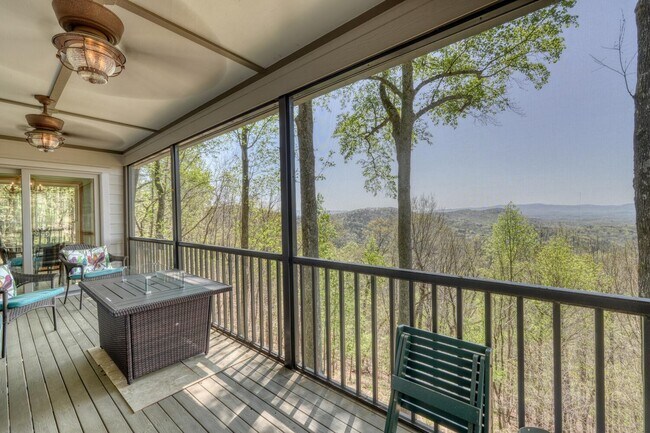 Photo - 1142 Walnut Ridge House