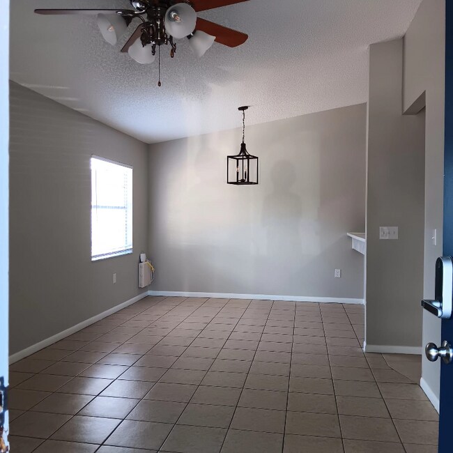 Building Photo - 1839 Crystal Grove Dr